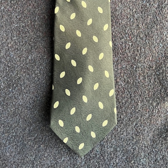 Giorgio Armani Neck Tie - Picture 2 of 5